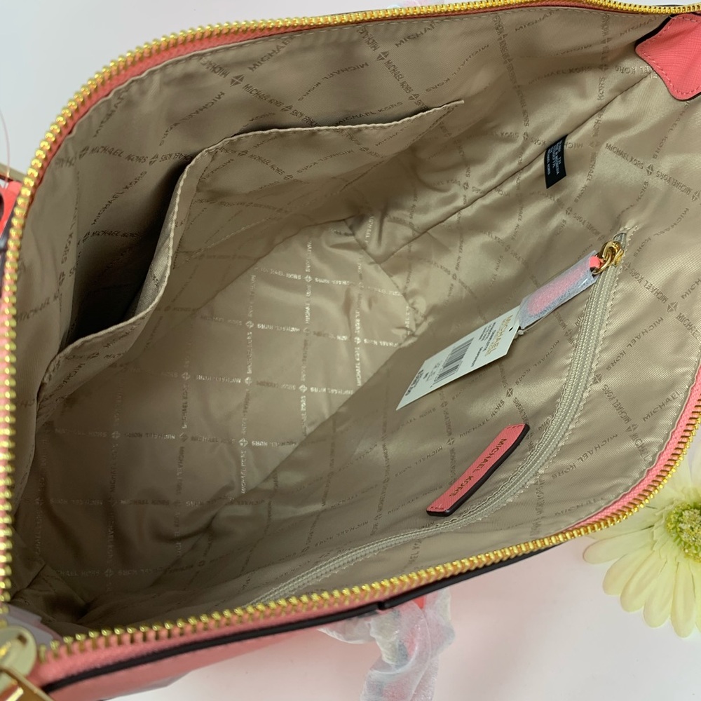Michael Kors Charlotte Large Top Zip Tote - Picture 7 of 10